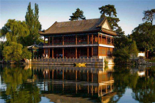 中國十大夏季旅游勝地，適合夏天旅游的地方有哪些
